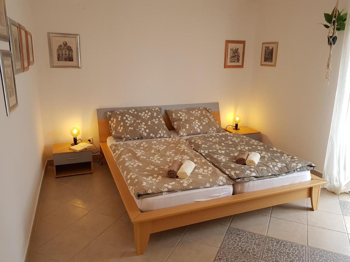 Casa Nostra II Appartement Funtana Buitenkant foto