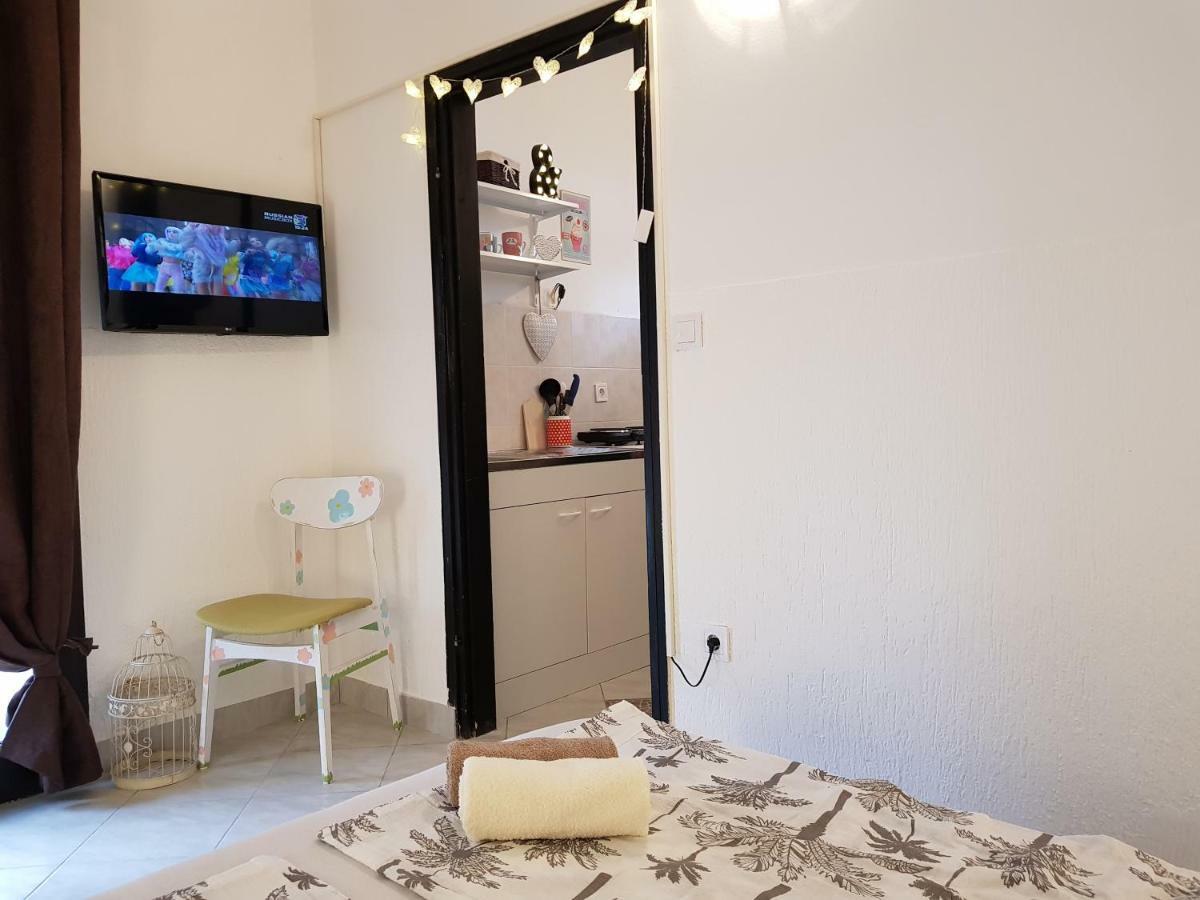 Casa Nostra II Appartement Funtana Buitenkant foto